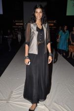 Anushka Manchanda at Lakme Fashion Week Day 2 on 4th Aug 2012_1 (47).JPG